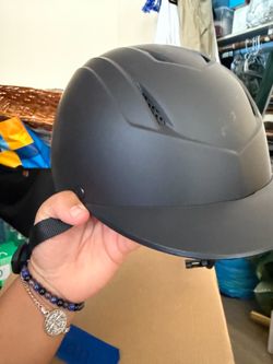 Riding helmet