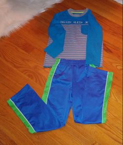 2 pieces clothes for boys size5/6