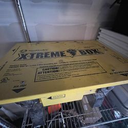 Spider box and 50 foot bologna cord