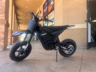 YOZMA IN10  WITH SUPERMOTO TIRES