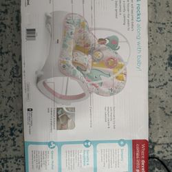 Fisher Price - Grows & Rocks Along With Baby 
