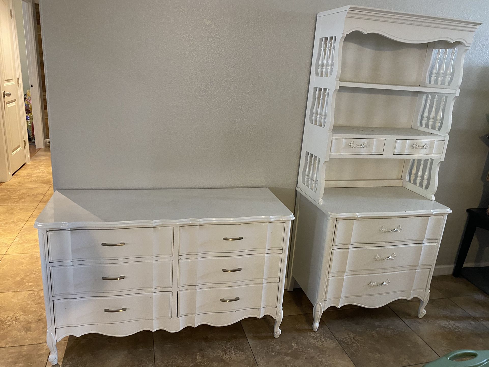  French Provincial Solid Wood Dressers In Good Condition Cca