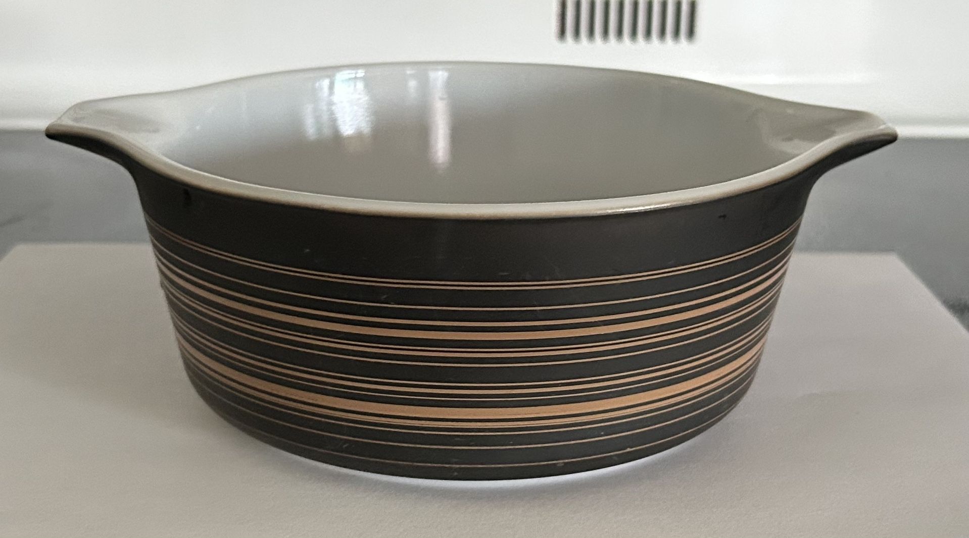 Vintage Pyrex #472 Terra Casserole 1 1/2 Pint NO LID