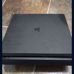 PS 4 