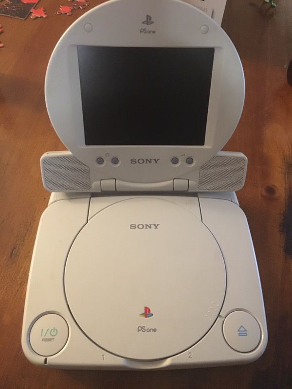 PlayStation 1 / psone with LCD screen
