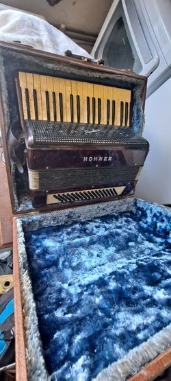 Hohner Accordion with Case