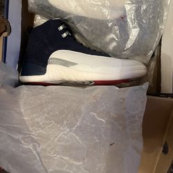 Retro 12 International Flight