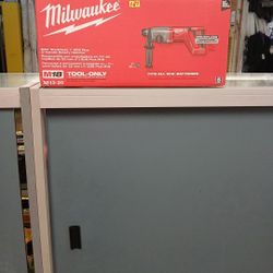 Milwaukee New M18 Brushless Handle Rotary Hammer 