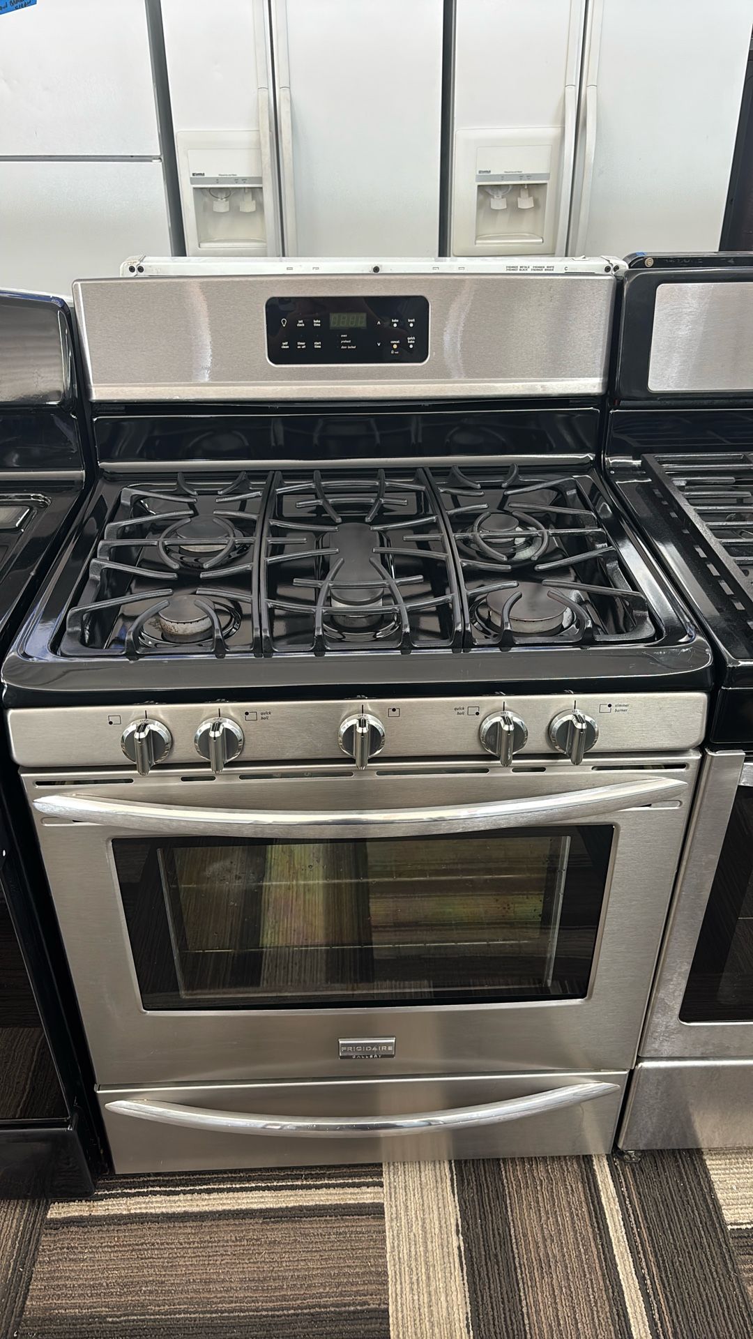 Frigidaire gallery five burner gas stove
