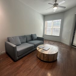 Modern 3-Seat Sofa – Excellent Condition