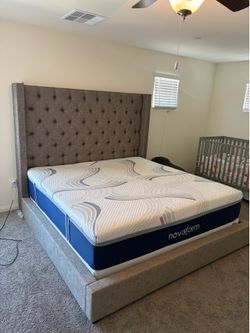 King size mattress/bedframe