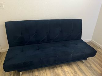 2 Sleeper sofas (2 Sofa camas)