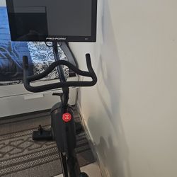 Bicicleta Estática PRO-FORM con Pantalla iFit