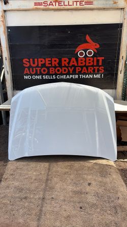 2015 Tahoe Suburban Hood OEM 2020