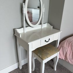 Kids Vanity Table