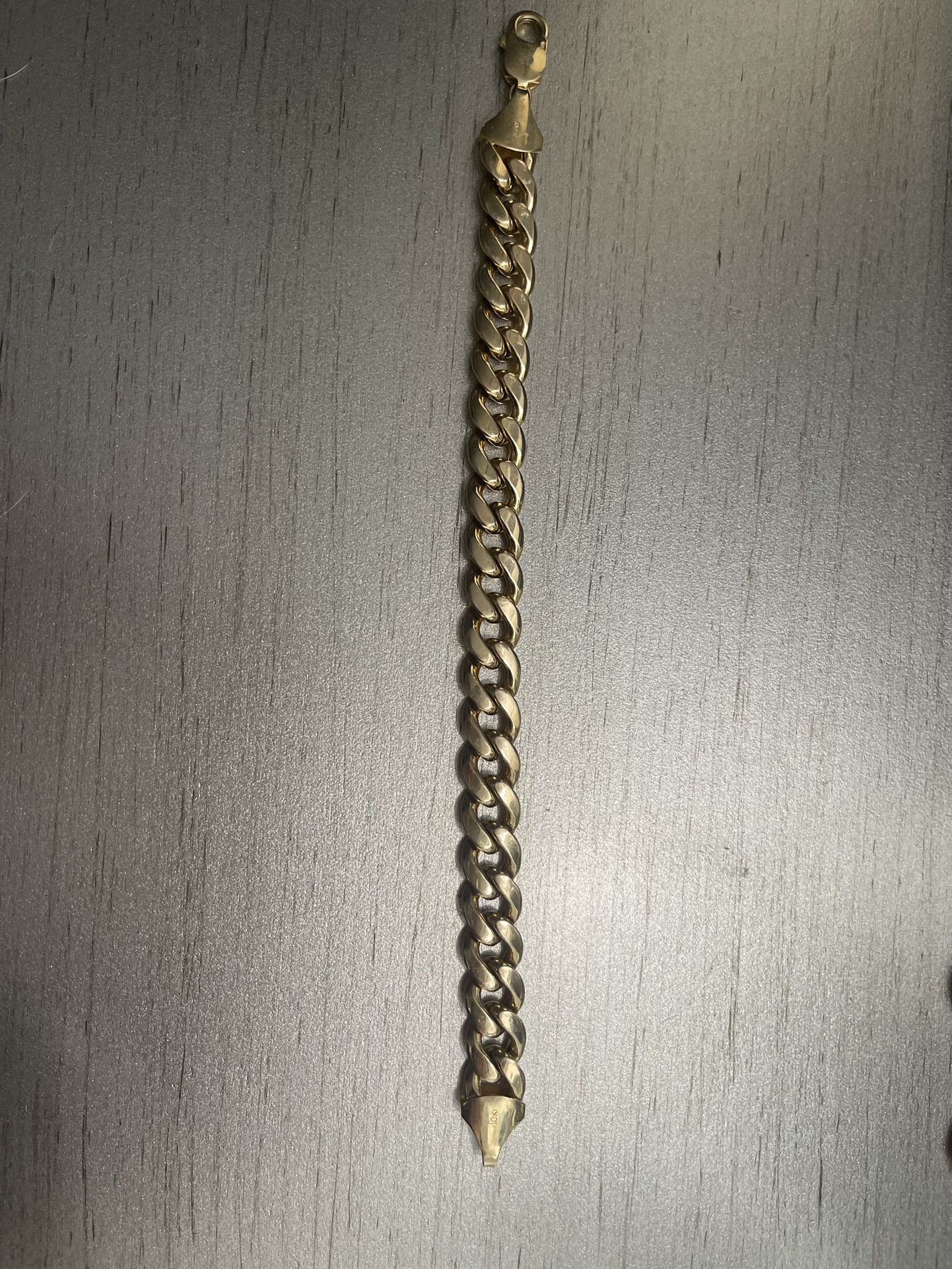 Semi-Solid Cuban Chain Bracelet 10K Yellow Gold 8.5"