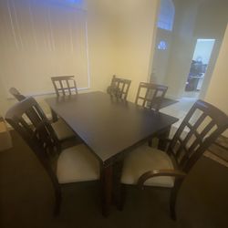 Furniture - Everything Must Go!! Make Me An offer 