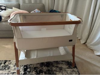 Baby bassinet like new