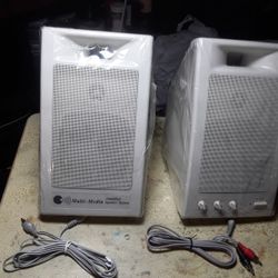 Amplified  Multi-Media  Speaker System EP-120A Open Box  But Never Used  Works Fine