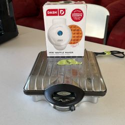 Waffle Maker 