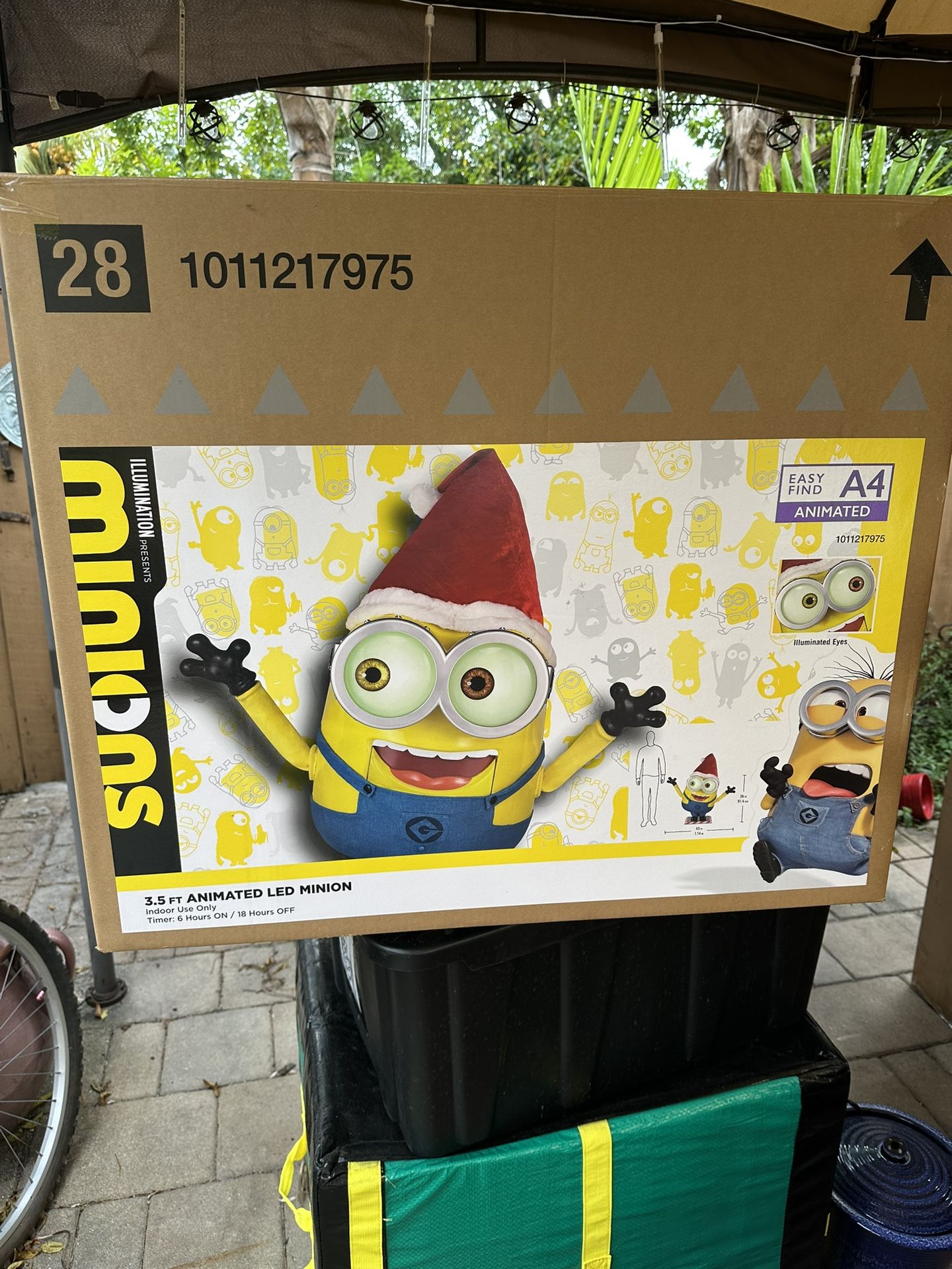 Christmas animated minion brand new