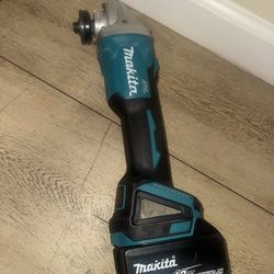 Grandes makita con batería