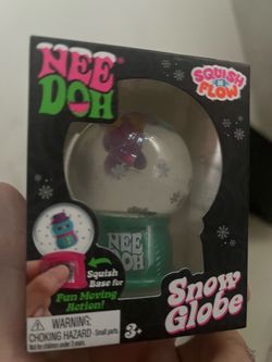 Needoh (NEW) snow globe