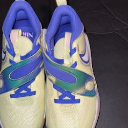 Basket Ball Shoes