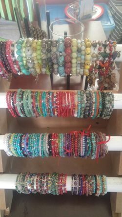 Pulseras de piedra natural y plata