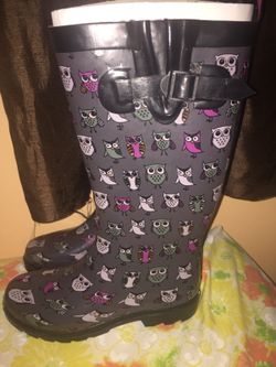 Boots (Fashion rain ☔️ boots )