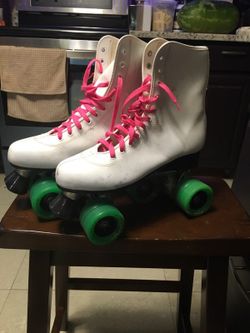 Roll skate shoes