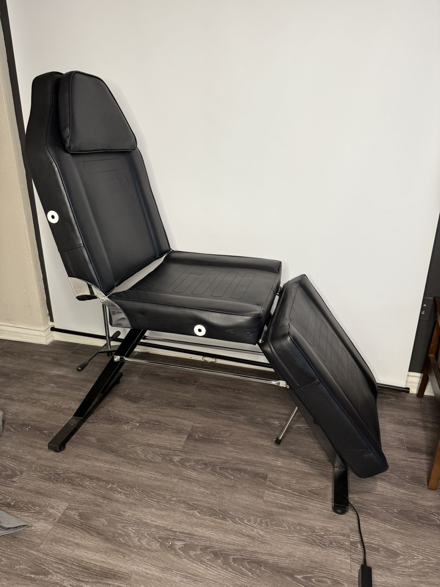 Tattoo And Massage Bed