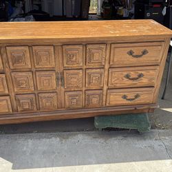 9 drawer dresser