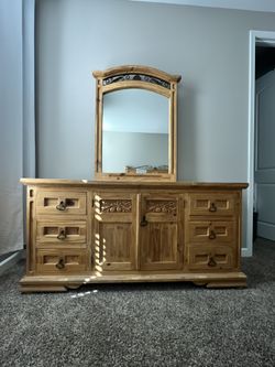 3 piece wood Bedroom Set (  bed frame, mirror & dresser)