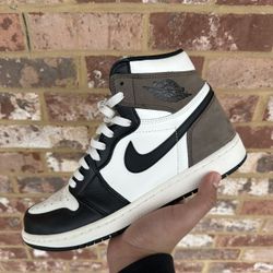 Jordan 1 High “Mocha”