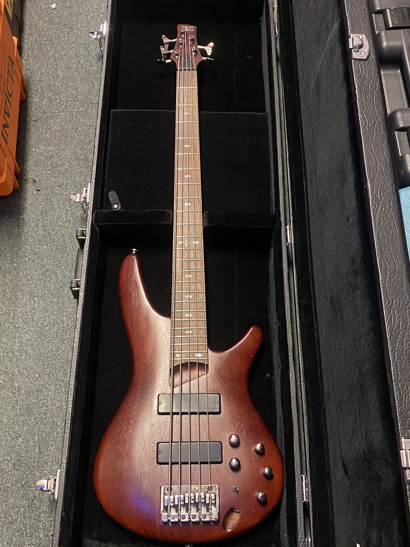 IBANEZ Sound Gear SDGR SR505 5-String Bass Guitar