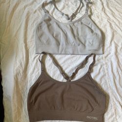 XL Sports bra - Very Comfortable! 