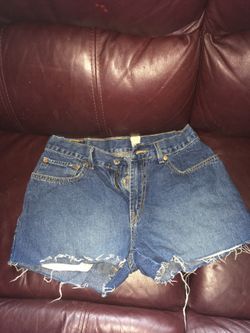 Levi’s 569 Booty Shorts