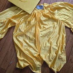Kids Small Cap And Gown 