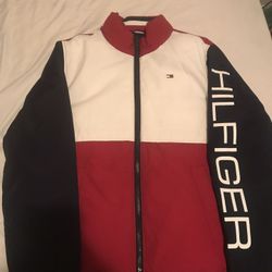 BRAND NEW MEDIUM MENS TOMMY COAT