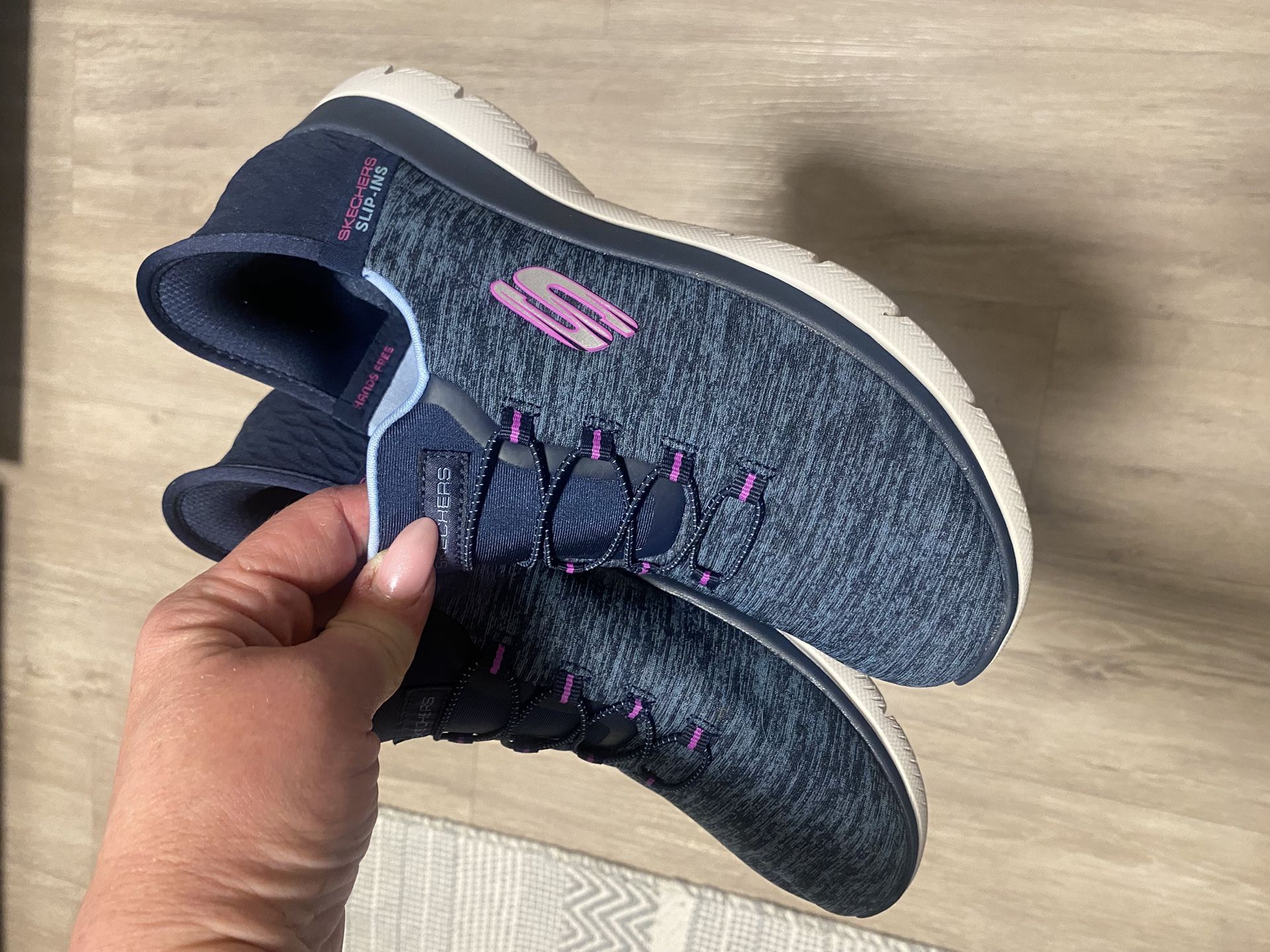 Sketchers Slip On Woman’s Shoes