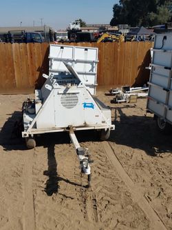 Utility box trailer