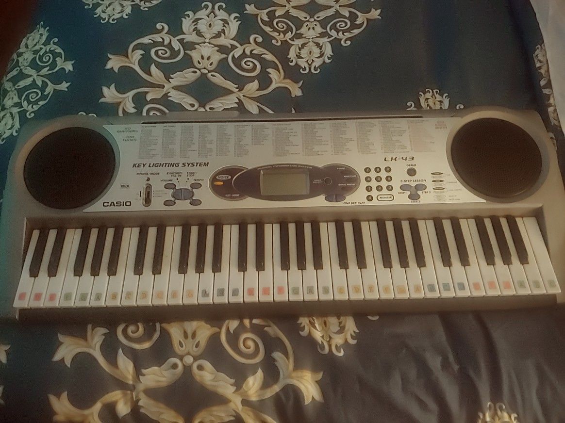 Keyboard casio