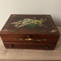 Vintage Silverware Set w/ Wooden Chest – As-Is – Negotiable