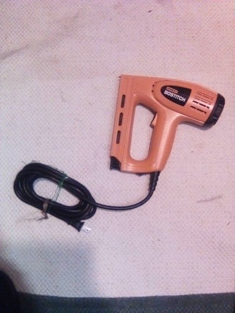 Bostitch 3/8-in Corded Electric Staple Gun