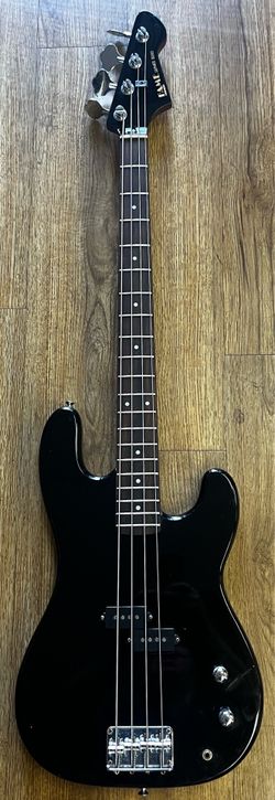 HONDO FAME SERIES 8200 ELECTRIC BASS BLACK 1980’s VINTAGE