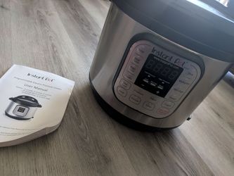 6 quart instant pot pressure cooker!