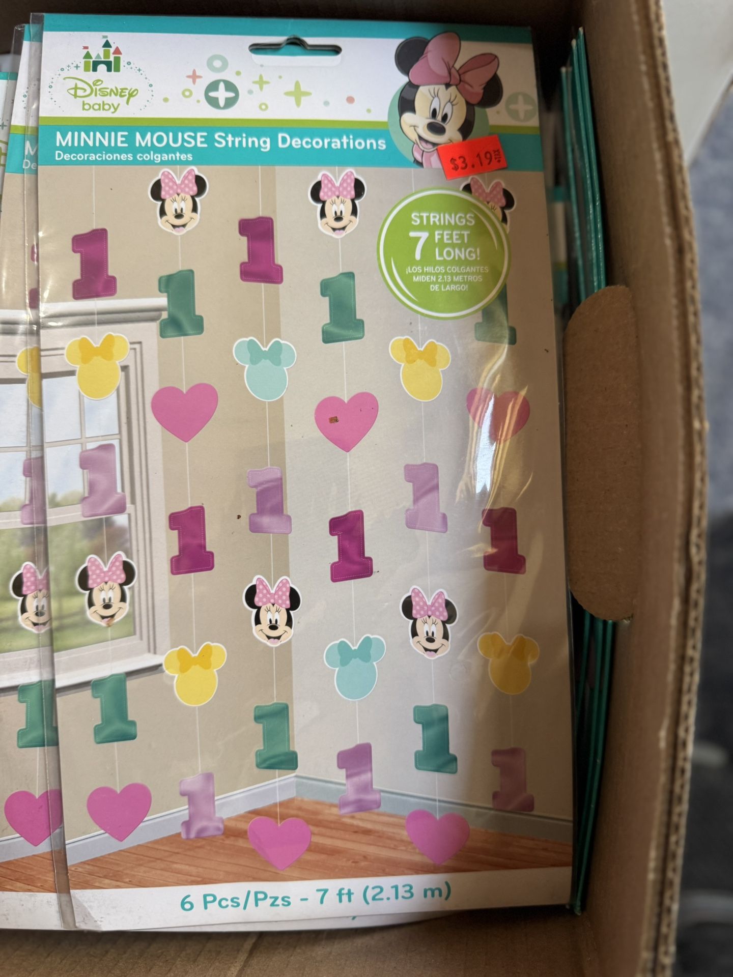 Minnie Mouse String Decore