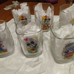 Walt Disney World Commemorative 2000 Mickey Mouse Glass Set