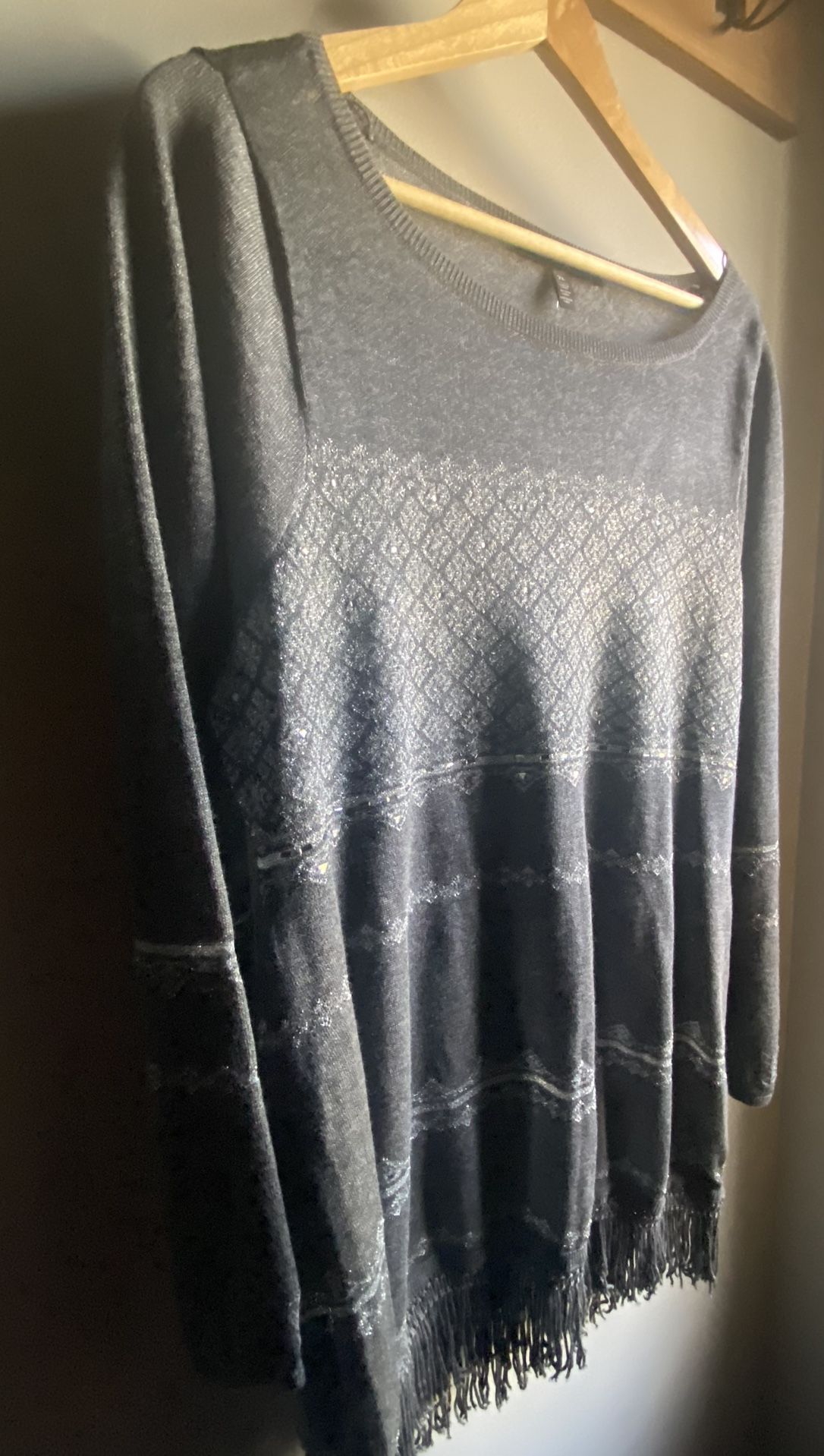 New White House Black Market Long Sleeve Tunic